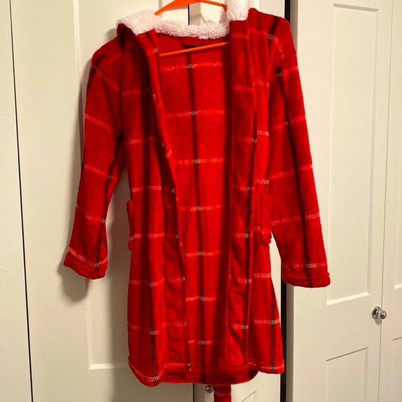 EUC [Kidtopia] Plaid Red White Bathrobe Sleepwear Loungwear Youth Sz Large - Picture 3 of 8
